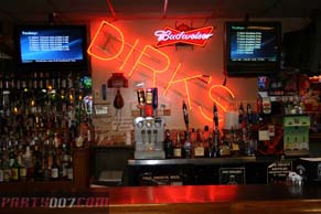 Dirk’s Sports Bar & Grill