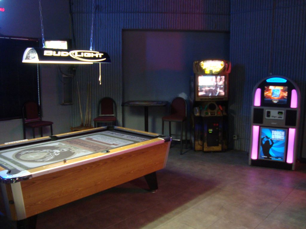 Skybox Game Room 1