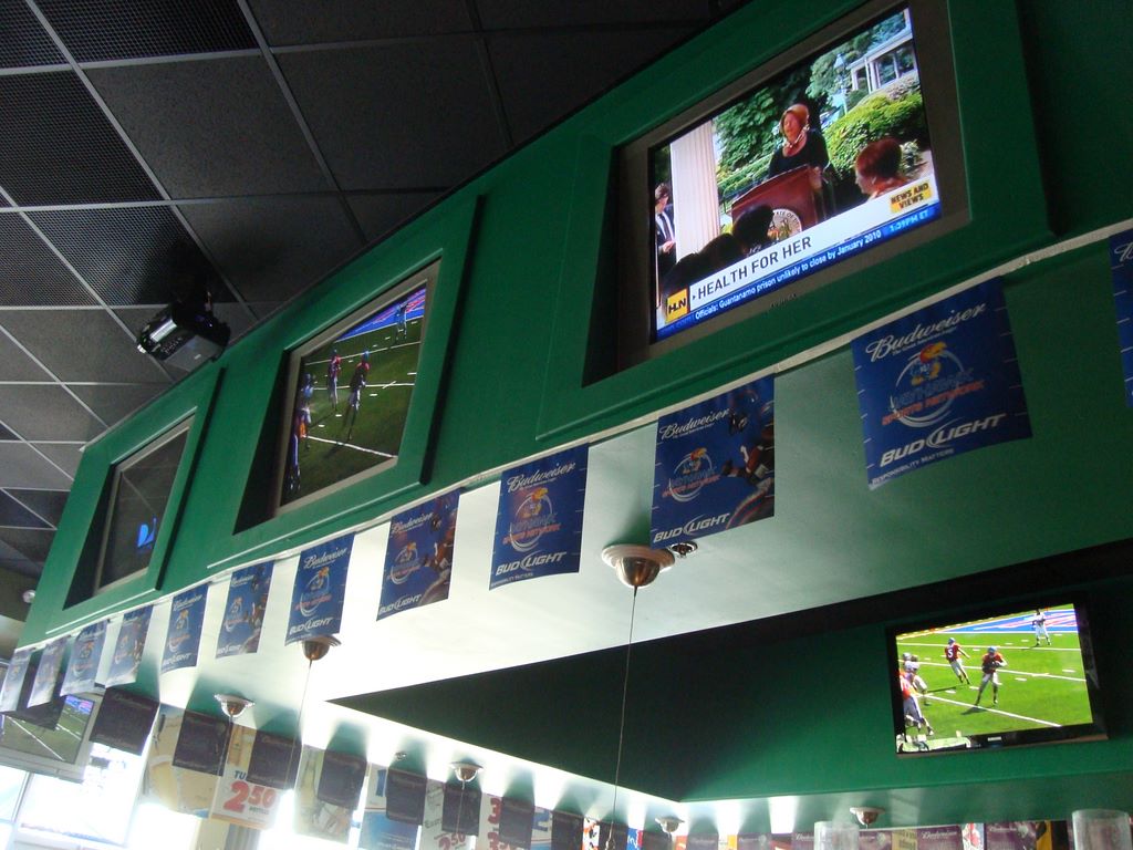 J. Murphy's bar tv